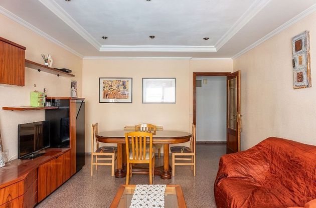 Foto 1 de Piso en venta en calle Alicante de 4 habitaciones con balcón y calefacción