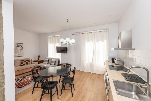Foto 2 de Pis en lloguer a Centro - Alicante de 2 habitacions amb mobles i aire acondicionat
