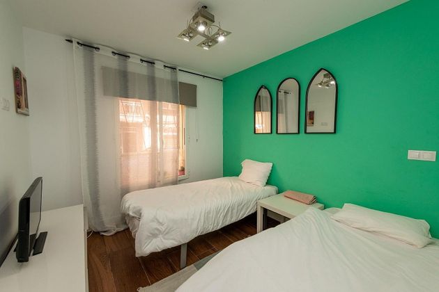 Foto 2 de Pis en venda a Carolinas Bajas de 3 habitacions amb balcó i aire acondicionat