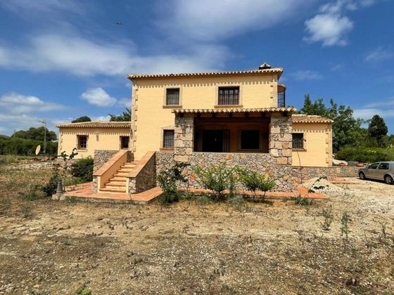 Foto 1 de Casa en venda a Pedreguer de 3 habitacions amb terrassa i garatge