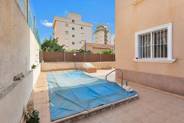 Foto 2 de Pis en venda a calle Matilde Peñaranda de 3 habitacions amb terrassa i piscina