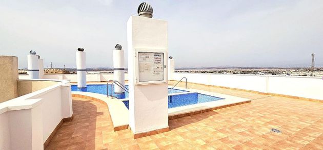 Foto 1 de Piso en venta en calle Caritas de 2 habitaciones con terraza y piscina