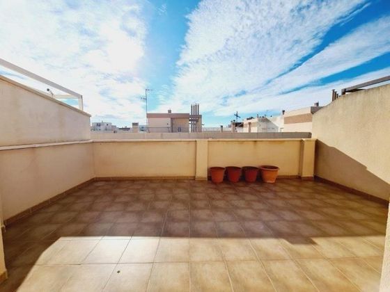 Foto 2 de Àtic en venda a Torrelamata - La Mata de 3 habitacions amb terrassa i ascensor