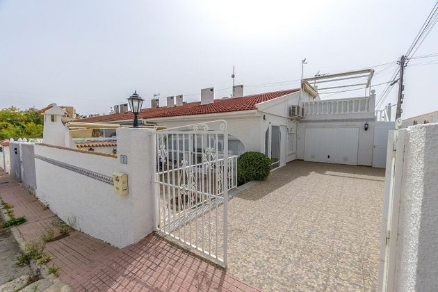 Foto 1 de Casa en venda a Ciudad Quesada de 4 habitacions amb terrassa i garatge