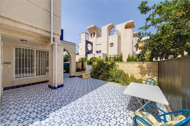 Foto 2 de Venta de casa en calle Morera de 2 habitaciones con terraza y piscina