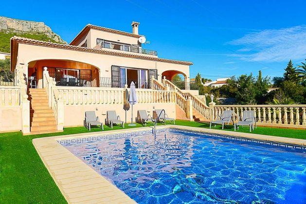 Foto 1 de Casa en venda a Zona Puerto Blanco - Maryvilla de 4 habitacions amb terrassa i piscina