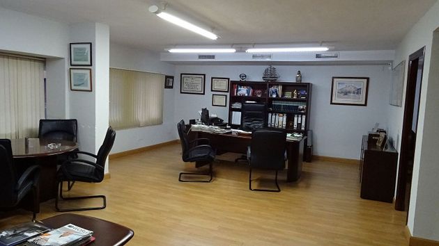 Foto 2 de Oficina en venda a Centro - Alicante amb aire acondicionat