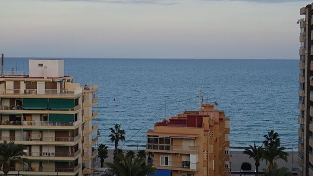Foto 2 de Àtic en venda a Campello Playa de 3 habitacions amb terrassa i piscina