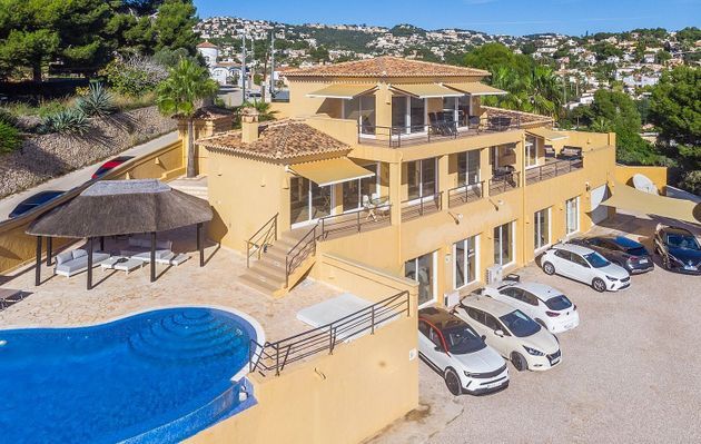 Foto 1 de Venta de casa en Benissa de 3 habitaciones con terraza y piscina