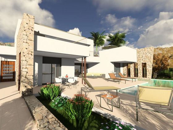 Foto 2 de Venta de chalet en Pinar del Advocat - Cometa de 3 habitaciones con terraza y piscina
