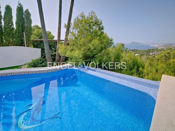 Foto 2 de Venta de chalet en Altea Hills de 3 habitaciones con terraza y piscina