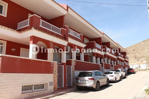 Foto 2 de Casa en venda a avenida Novelda de 3 habitacions amb terrassa i garatge