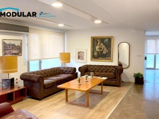 Foto 1 de Alquiler de oficina en El Raval - Portes Encarnades de 267 m²