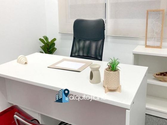 Foto 2 de Oficina en alquiler en calle La Sénia con aire acondicionado