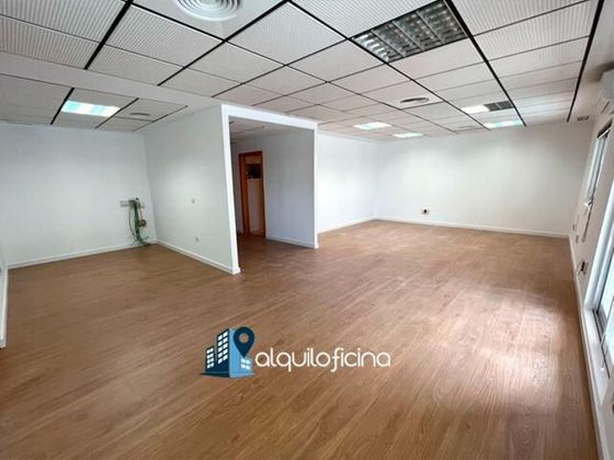 Foto 1 de Oficina en alquiler en Torrellano con garaje y aire acondicionado