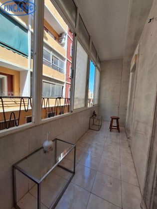Foto 2 de Venta de piso en Campoamor de 4 habitaciones con terraza y balcón