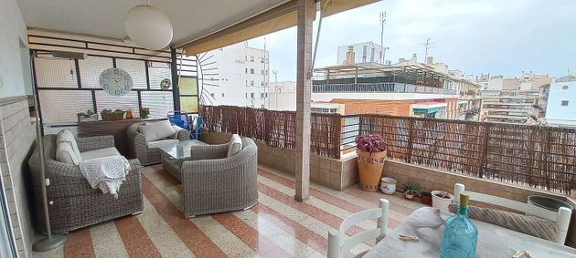 Foto 1 de Àtic en lloguer a Ensanche - Diputación de 3 habitacions amb terrassa i garatge