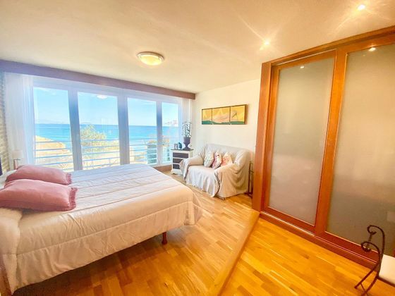 Foto 1 de Casa adosada en venta en Cabo de las Huertas de 5 habitaciones con terraza y piscina