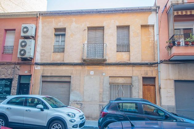 Foto 1 de Xalet en venda a calle Príncipe de Asturias de 4 habitacions amb terrassa i garatge