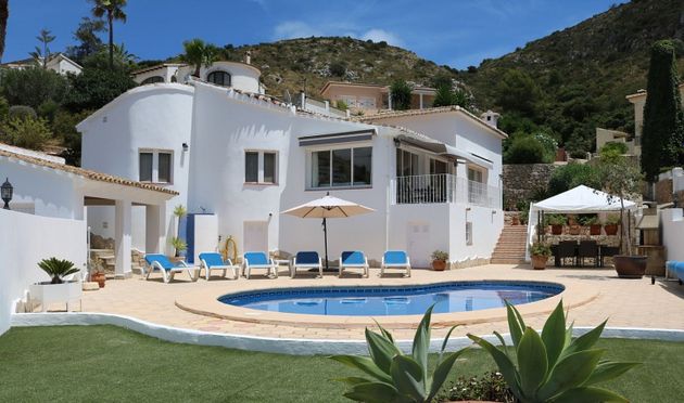 Foto 1 de Casa en lloguer a El Portet - Pla de Mar de 3 habitacions amb terrassa i piscina