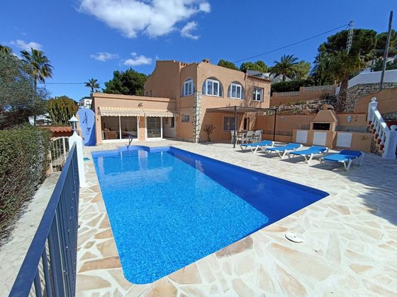 Foto 1 de Casa en lloguer a Paichi de 4 habitacions amb terrassa i piscina