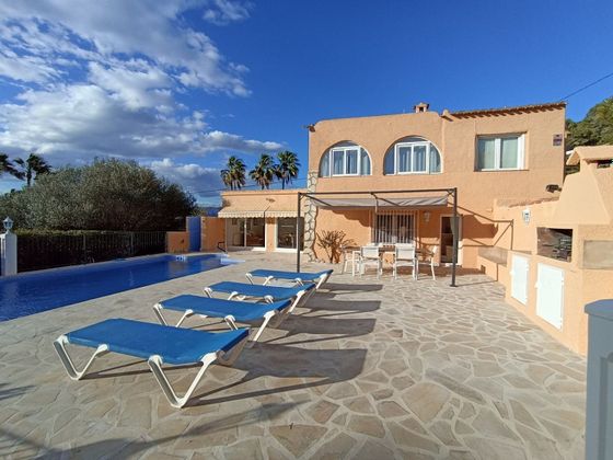 Foto 2 de Casa en lloguer a Paichi de 4 habitacions amb terrassa i piscina