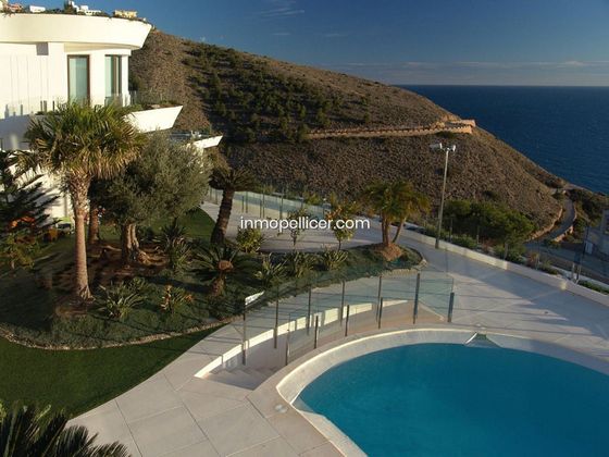 Foto 2 de Chalet en venta en Rincón de Loix de 5 habitaciones con terraza y piscina