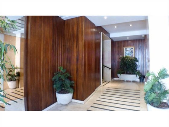 Foto 2 de Oficina en venta en Ensanche - Diputación con ascensor