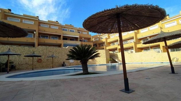 Foto 1 de Venta de piso en calle Mari Cruz Álvarez de 3 habitaciones con terraza y piscina