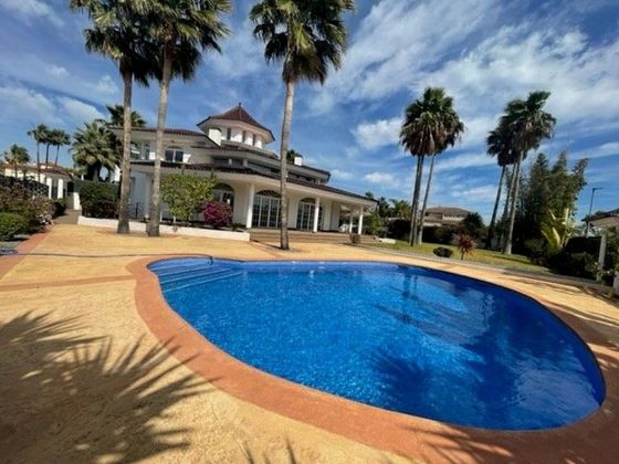Foto 1 de Xalet en venda a calle Alfas del Pi de 6 habitacions amb terrassa i piscina