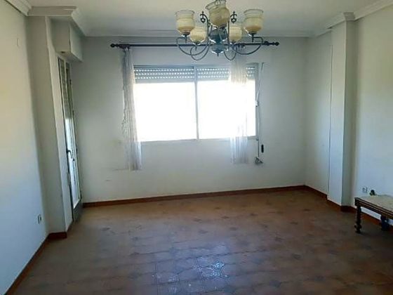 Foto 1 de Pis en venda a Jacarilla de 3 habitacions amb terrassa