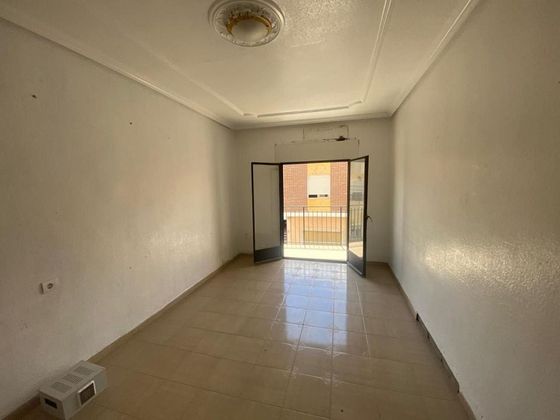 Foto 2 de Venta de piso en Almoradí de 3 habitaciones y 77 m²