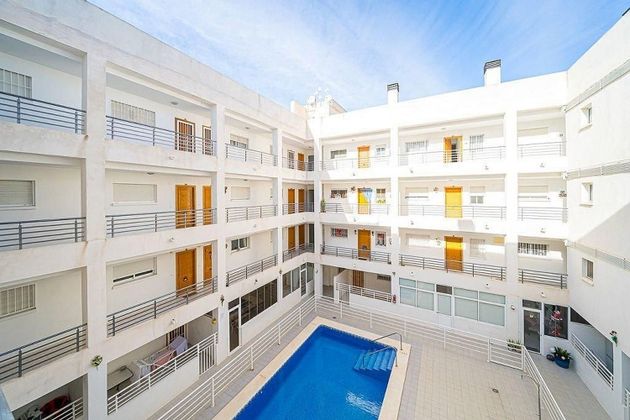 Foto 2 de Pis en venda a Almoradí de 3 habitacions amb balcó i ascensor