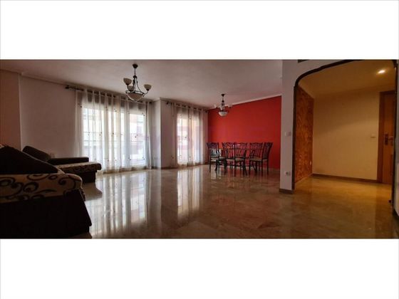 Foto 2 de Pis en venda a Villena de 2 habitacions amb garatge i balcó