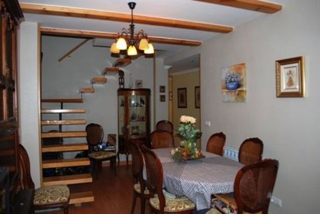 Foto 1 de Ático en venta en Biar de 3 habitaciones con balcón y aire acondicionado