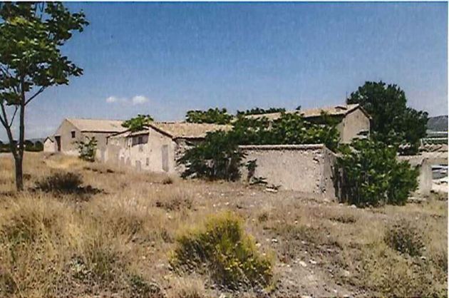 Foto 1 de Casa rural en venda a Campo de Mirra/Camp de Mirra (el) de 5 habitacions amb terrassa i balcó