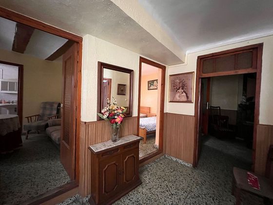 Foto 2 de Casa adossada en venda a Biar de 4 habitacions amb garatge i balcó
