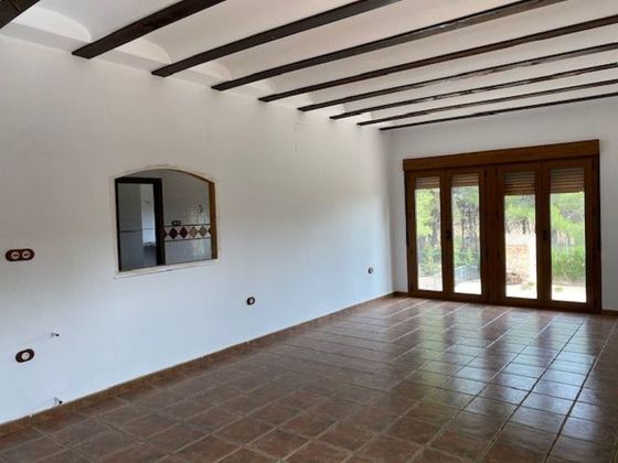 Foto 2 de Casa rural en venda a Villena de 5 habitacions amb terrassa i piscina