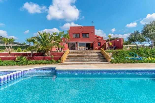 Foto 1 de Casa rural en venda a Orihuela ciudad de 4 habitacions amb terrassa i piscina