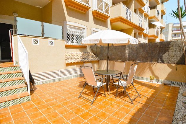 Foto 2 de Pis en lloguer a calle Fuego de 2 habitacions amb terrassa i piscina
