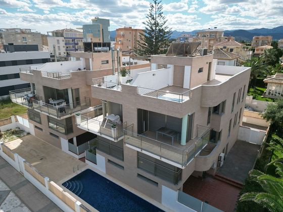 Foto 2 de Dúplex en venta en Oliva Playa de 4 habitaciones con terraza y piscina
