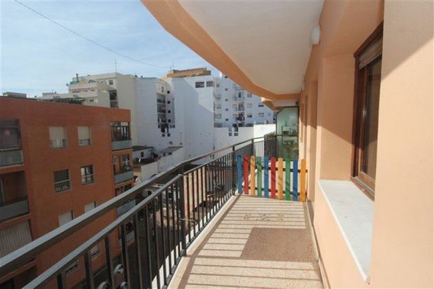 Foto 2 de Venta de piso en Zona Pueblo de 4 habitaciones con terraza y ascensor