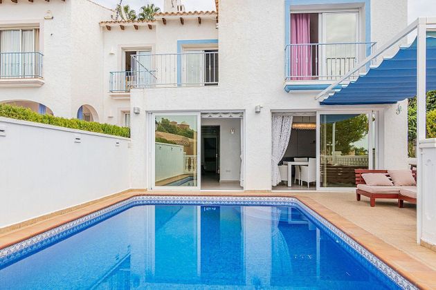 Foto 1 de Casa adossada en venda a Altea Hills de 4 habitacions amb terrassa i piscina