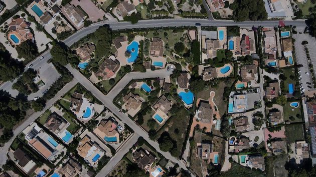 Foto 2 de Chalet en venta en Partides comunes - Adsubia de 14 habitaciones con terraza y piscina