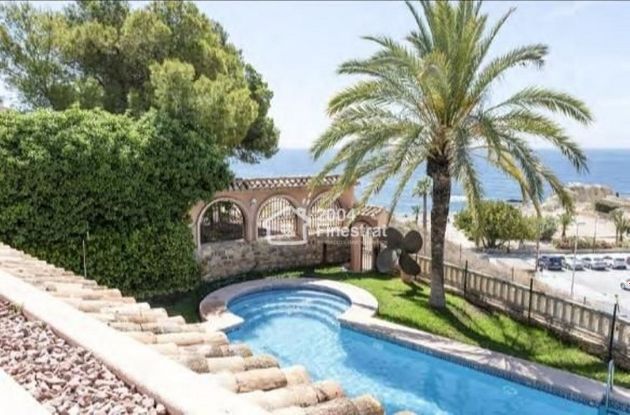 Foto 2 de Casa en venda a Villajoyosa ciudad de 6 habitacions amb terrassa i piscina