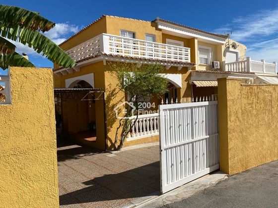 Foto 1 de Casa en venta en Nucia (la) de 4 habitaciones con terraza y aire acondicionado