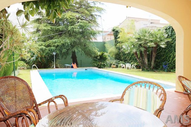 Foto 1 de Casa rural en venda a Pedreguer de 5 habitacions amb terrassa i piscina