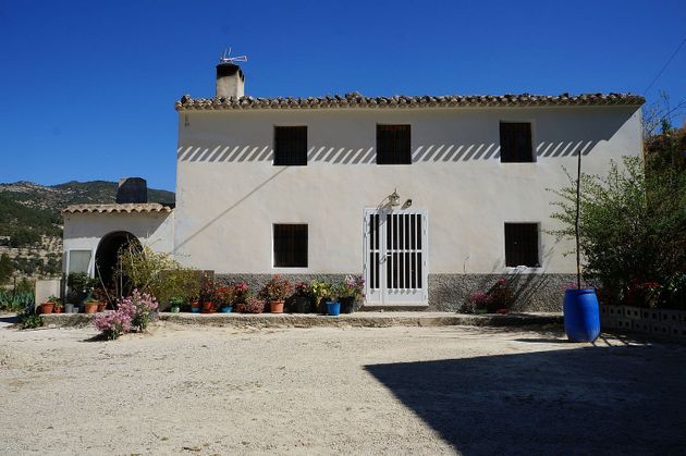 Foto 1 de Casa rural en venda a calle Partida la Tosca de 6 habitacions amb garatge
