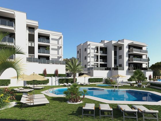 Foto 1 de Àtic en venda a Villajoyosa ciudad de 2 habitacions amb terrassa i piscina