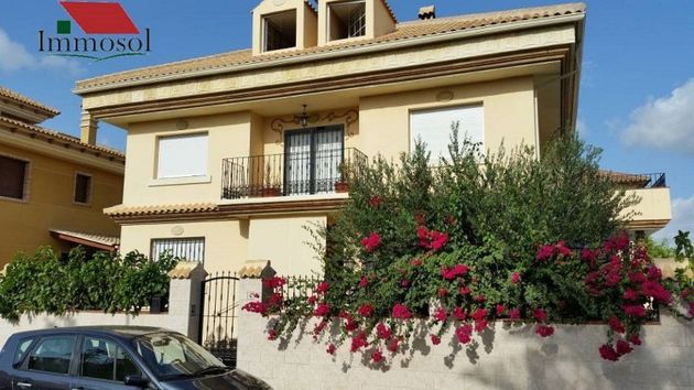 Foto 1 de Xalet en venda a Almoradí de 6 habitacions amb terrassa i piscina